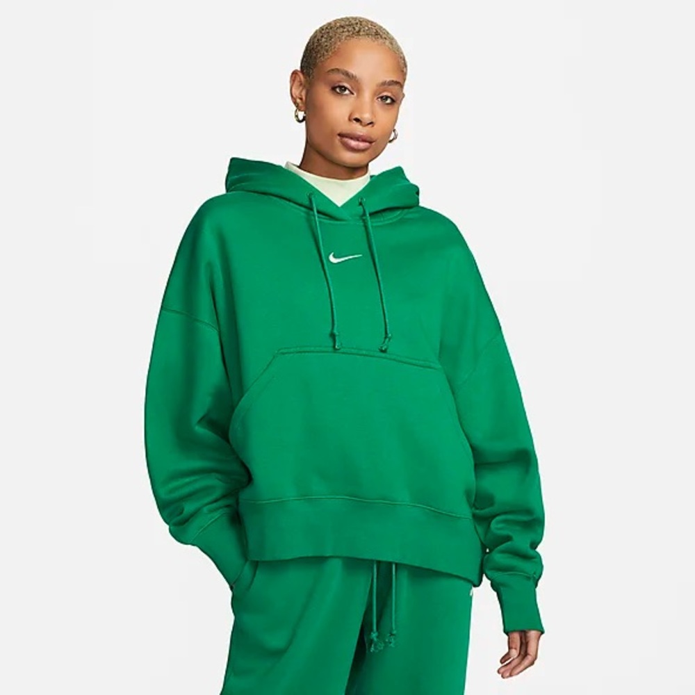 Women’s Nike Sportswear Phoenix Fleece XXS. Great condition. Over-Oversized fit.